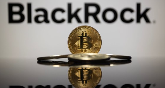Imagem da matéria: ETF de Bitcoin da BlackRock deve superar o da Graysclae após o halving