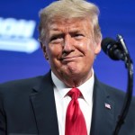 Jogo cripto oficial de Trump vai dar US$ 1 milhão em memecoins