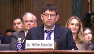 Ex-membro da OpenAI é fotografado no Senado dos EUA