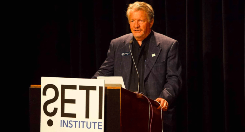 CEO da Seti institute, Bill Diamond fala em evento