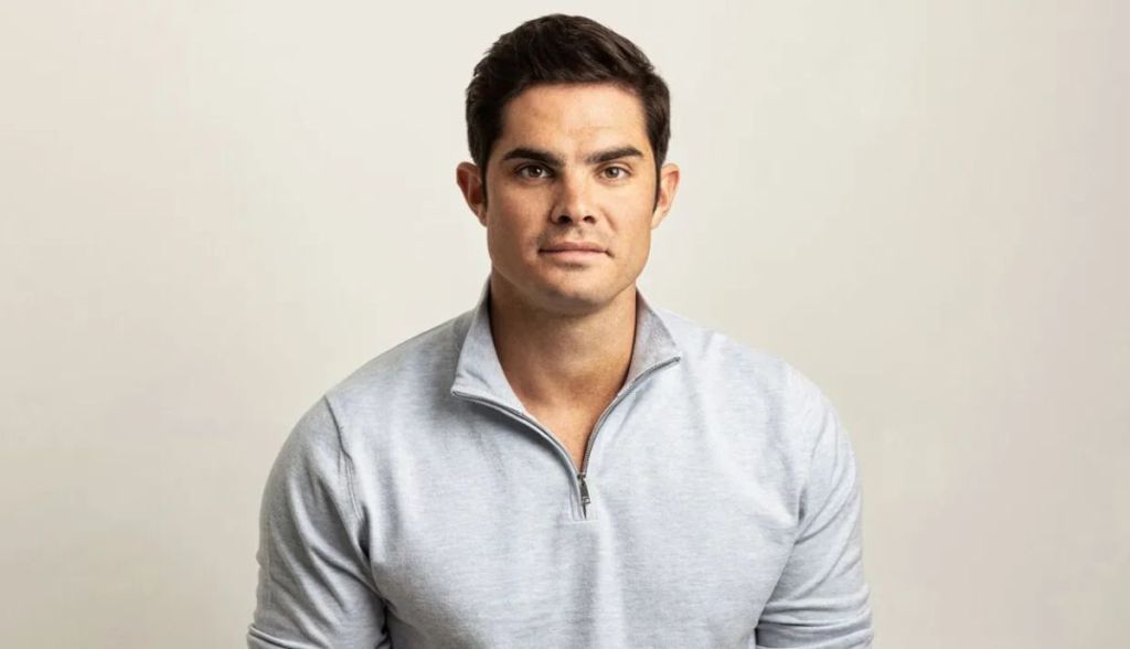 Imagem da matéria: Executivo da FTX é preso após tentar usar mordida de cachorro para adiar detenção