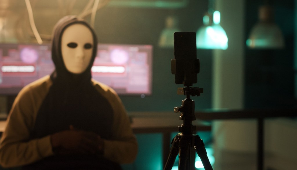 Imagem da matéria: Pump.Fun remove lives após onda de conteúdos ilícitos de criadores de memecoins