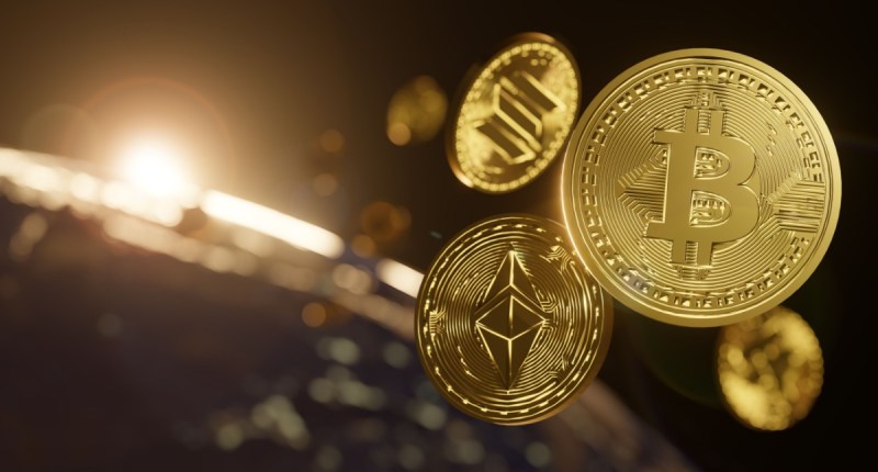 Imagem da matéria: Manhã Cripto: Bitcoin atinge novo recorde ao superar US$ 76,8 mil; Solana vai a US$ 200