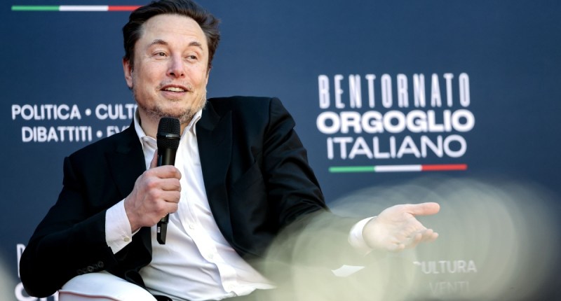 Imagem da matéria: Elon Musk faz memecoins desabarem após abandonar nome ‘Harry Bolz’ no X