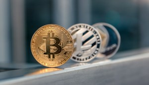 Imagem da matéria: Manhã Cripto: Bitcoin avança para US$ 118 mil; Litecoin (LTC) dispara 10%
