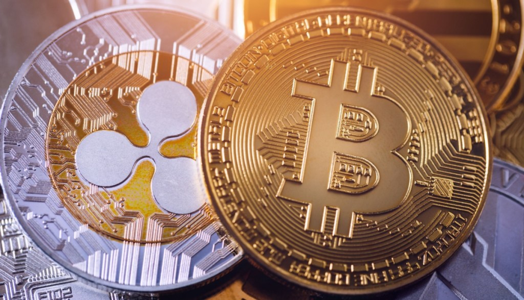 moeda de XRP Ripple e BTC Bitcoin