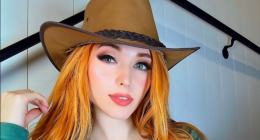 streamer Amouranth psoa para foto no X