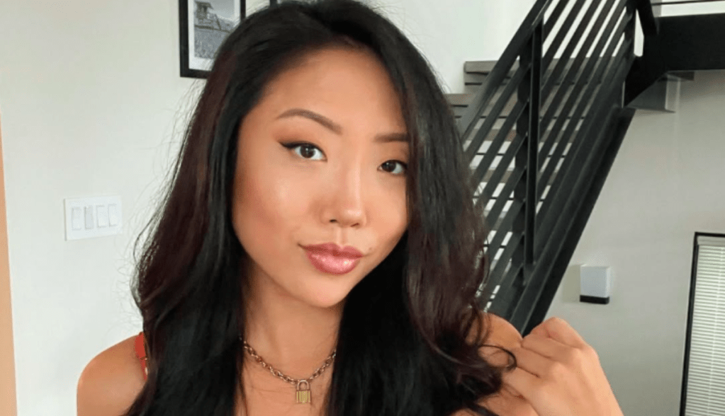 Tiffany Fong Instagram, posa para foto