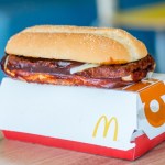 Imagem da matéria: Pai Rico celebra queda do Bitcoin: "Hora em que corajosos ficam ricos e covardes pobres"