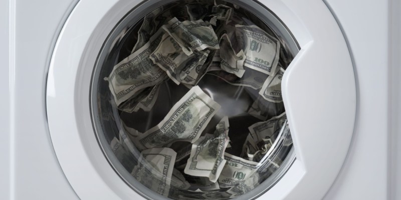 FBI fecha corretora de criptomoedas que lavou R$ 400 milhões do crime